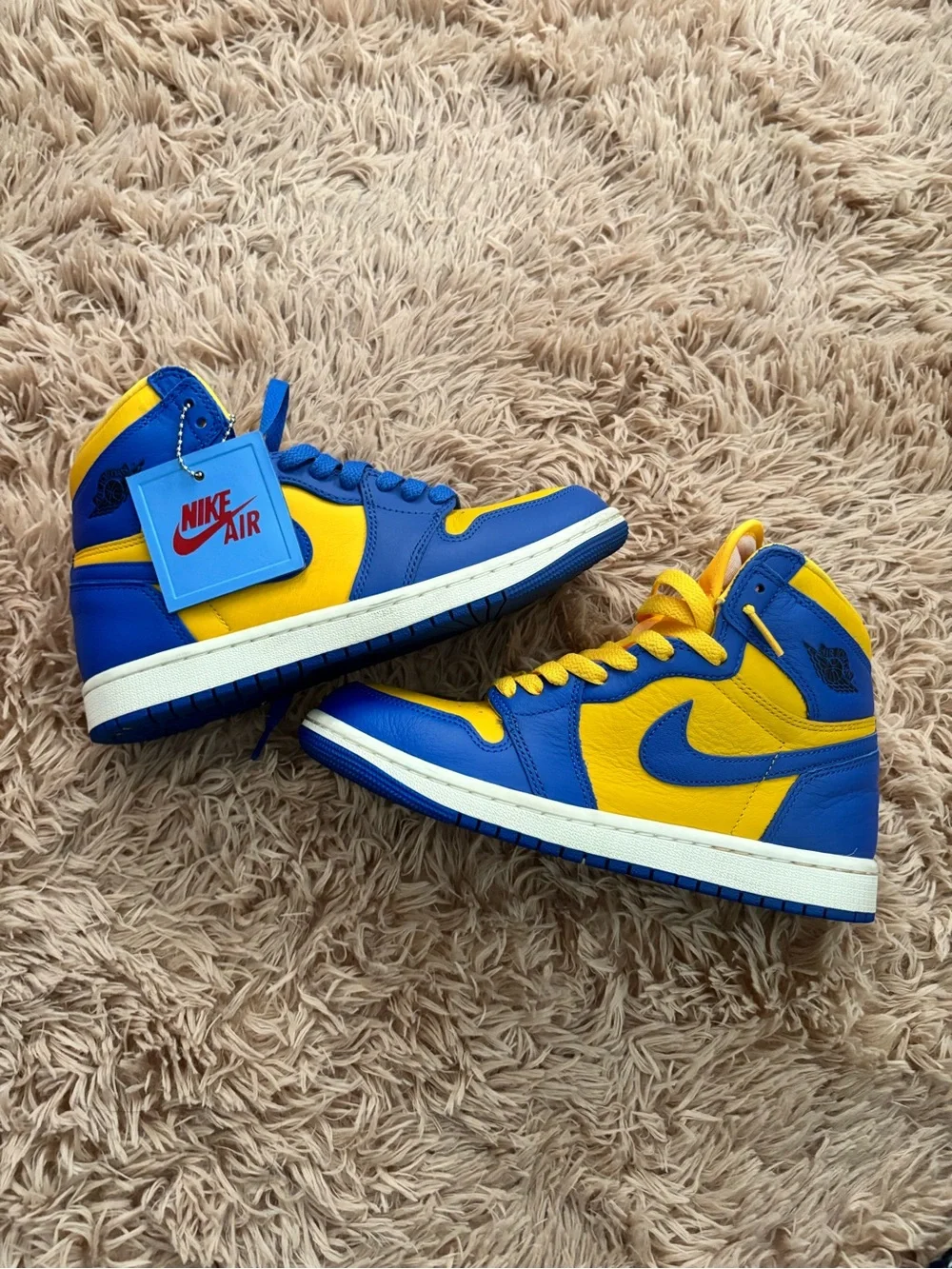 Nike Kids High-Top Sneakers in Yellow and Blue